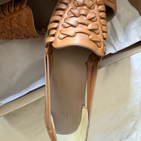 Nisolo Women's Huarache Sandal - Picture 4 of 5